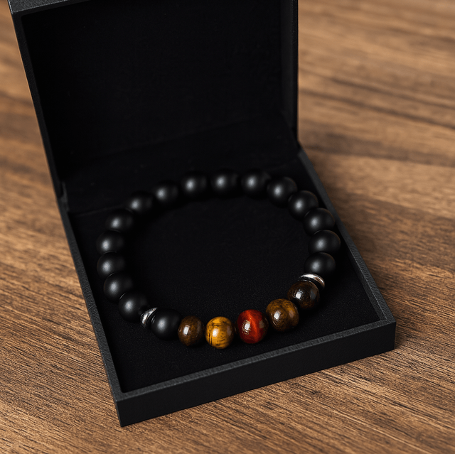 Strength & Focus – Mat Zwarte Armband met Tijgeroog