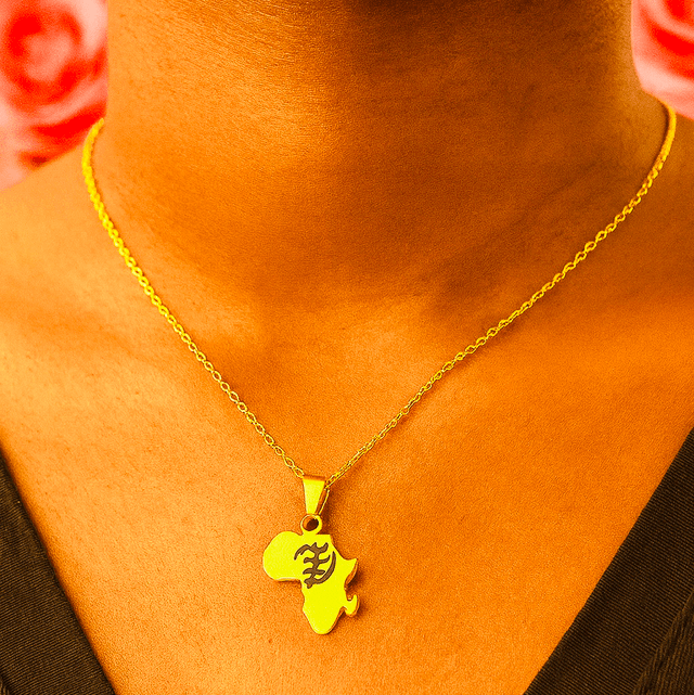 Gouden Afrika Ketting met Gye Nyame Adinkra Symbool – Handgemaakte Culturele Sieraad | Statement Halsketting