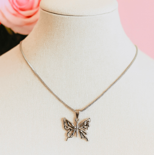 Zilveren Vlinder Ketting – Elegant & Symbolisch | RVS