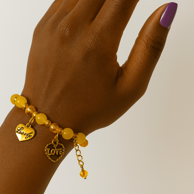 Golden Heart Glow Armband met Hartjes & Bedels – Lovely & Love | Handgemaakt Sieraad