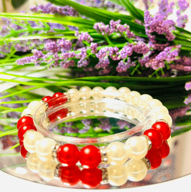 Feestparel” – Kinderarmband met Rood & Wit en Zilverkralen