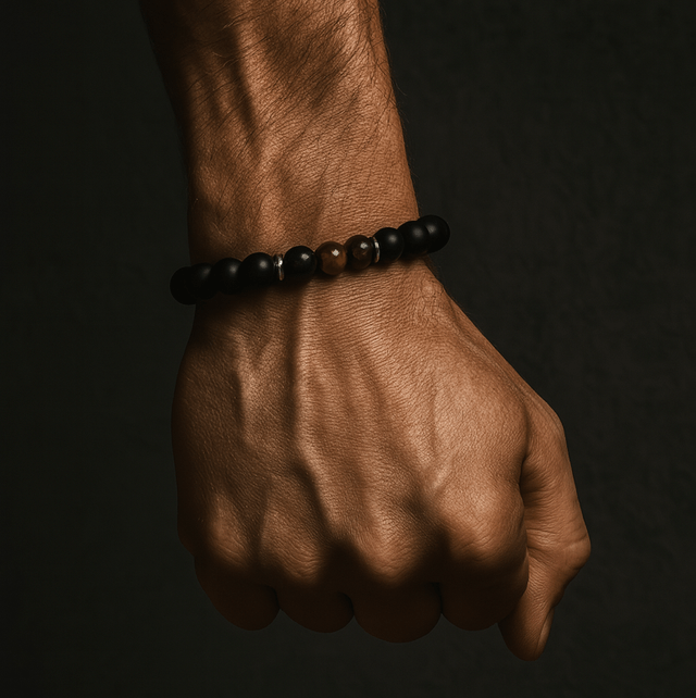 Strength & Focus – Mat Zwarte Armband met Tijgeroog