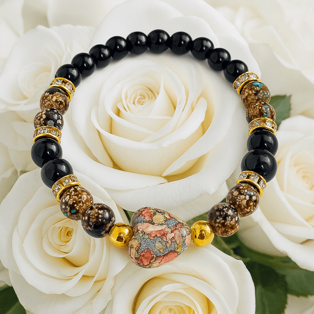 Heart of Earth Armband – Hartkraal met Natuurtinten & Onyx 