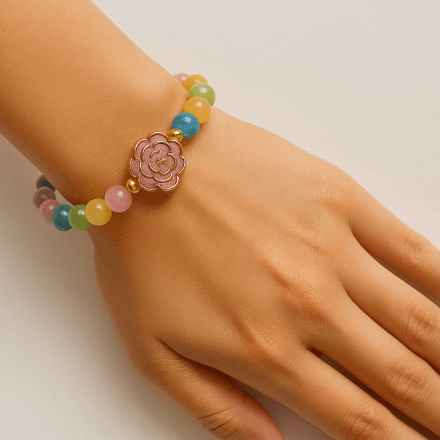 Lavender Grace” – Luxe Armband met Pastelkralen & Paarse Gouden Bloem