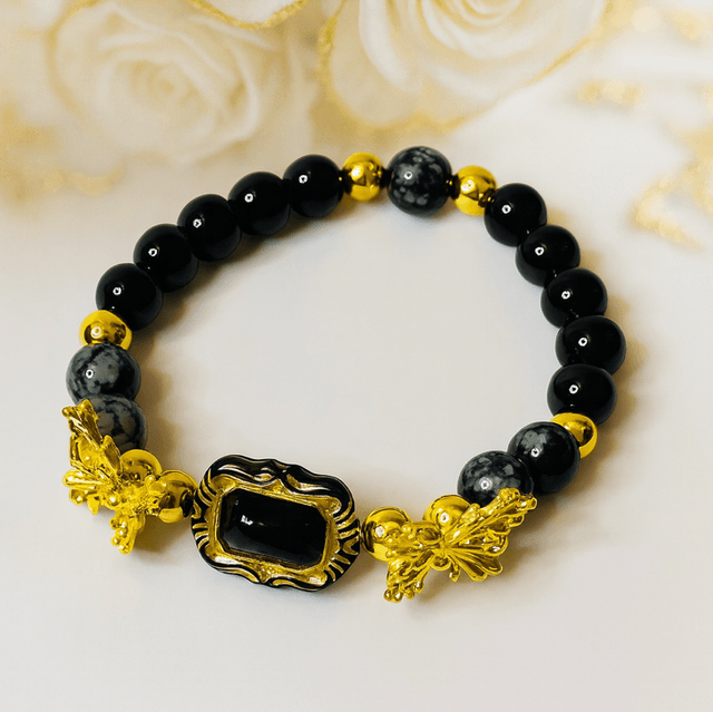 Royal Noir Elegance – Handgemaakte Luxe Armband met Gouden Accenten 