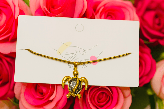 Golden Ocean Shield - Schildpad Ketting met Symbolische Betekenis
