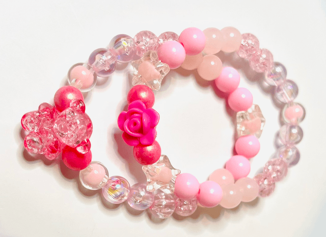 Roze Bloesem” – Handgemaakte Armbandenset met Glans & Roosje