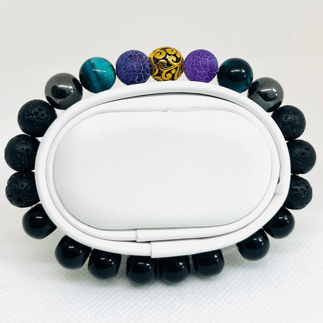 Mystic Guardian – Spirituele armband met lavasteen, agaat & goudaccent