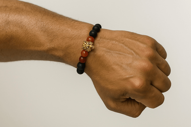 Wolf Spirit – Krachtige Armband met Lava & Carnelian