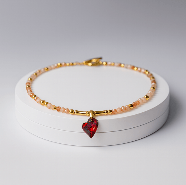 Handgemaakte Choker Ketting met Hart Hanger – Natuursteen en Goudkleurige Accenten