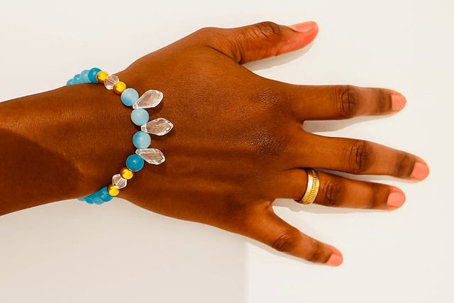 Blue Aurora Armband – Blauwe Kralen & Kristallen Charms