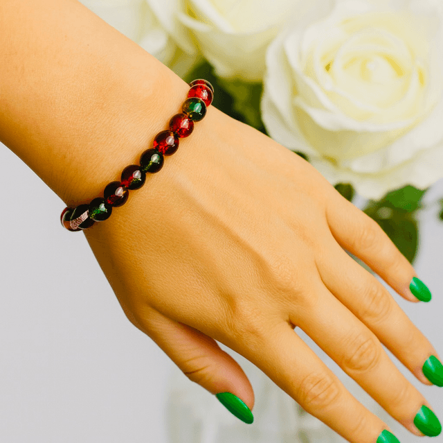 Rasta Vibes Elegance armband – handgemaakte kralenarmband met Rasta kleuren en zilveren accent