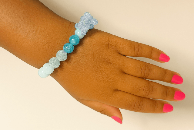 Blue Breeze” – Handgemaakte Armbandenset met Kristallen Beer & Roosje